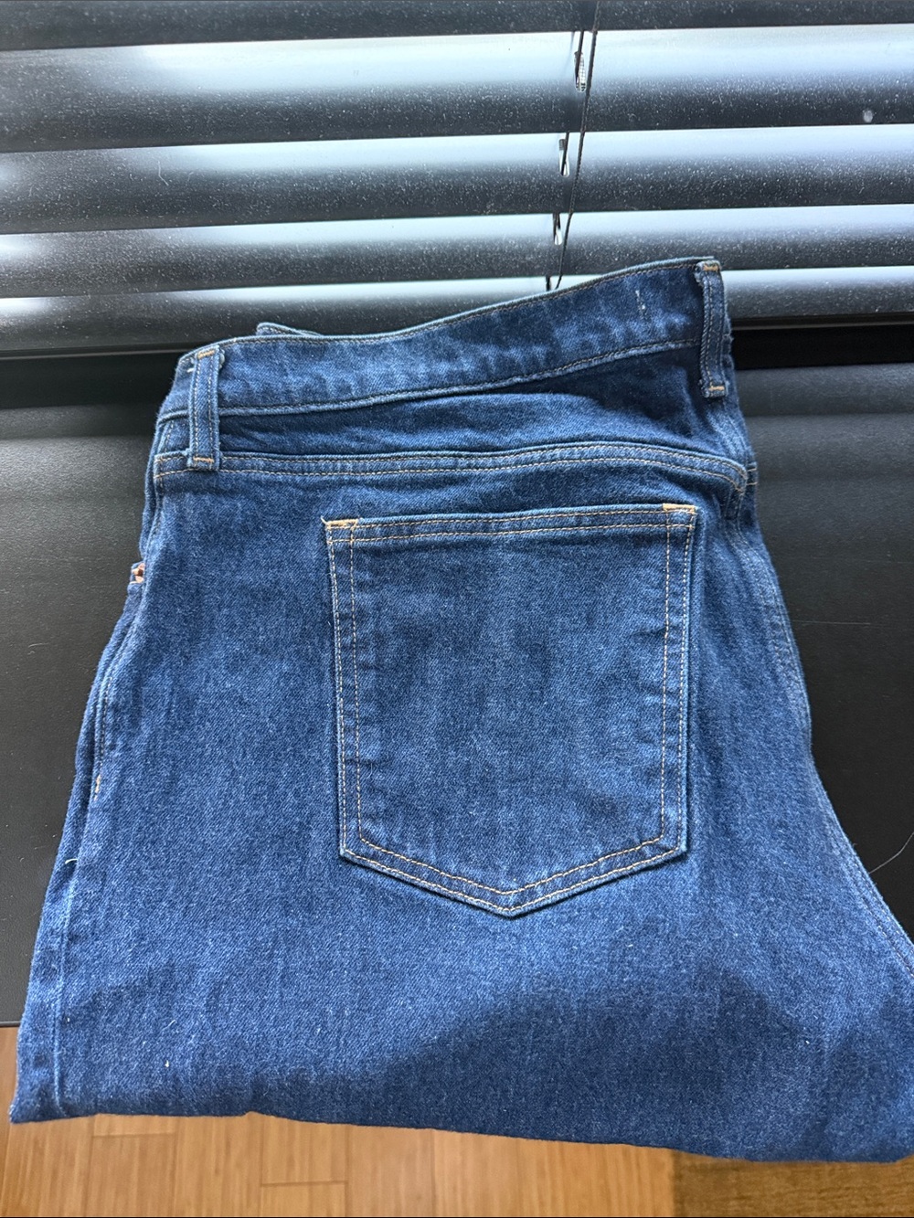 Abercrombie & Fitch Curve Love The Baggy Low Rise Jeans
